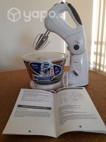Batidora manual y pedestal OSTER de 10 velocidades