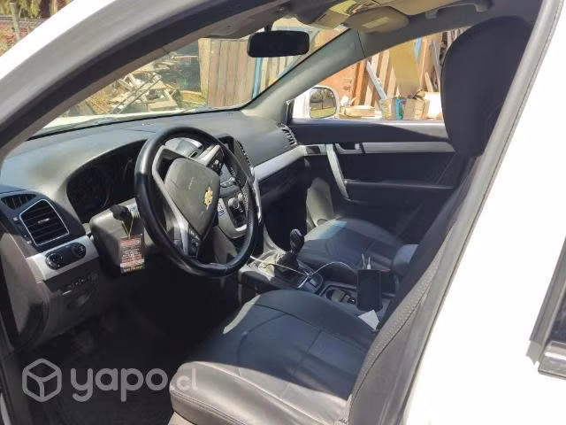 Chevrolet Captiva 2.2 Petrolera - Imagen 3