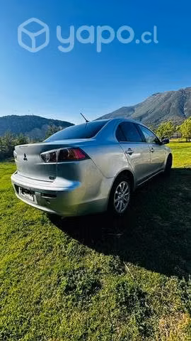 Mitsubishi Lancer RT