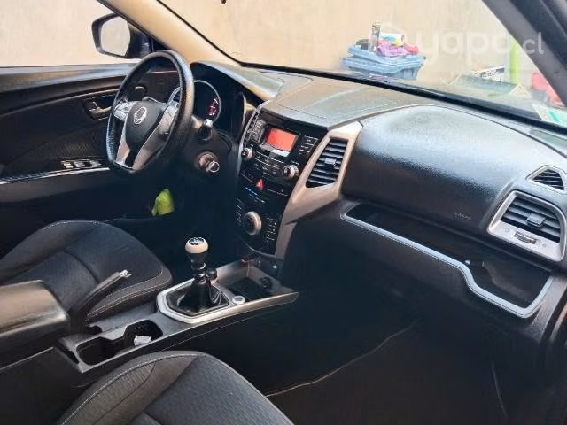 Ssangyong tivoli 2017
