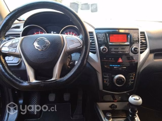 Ssangyong tivoli 2017