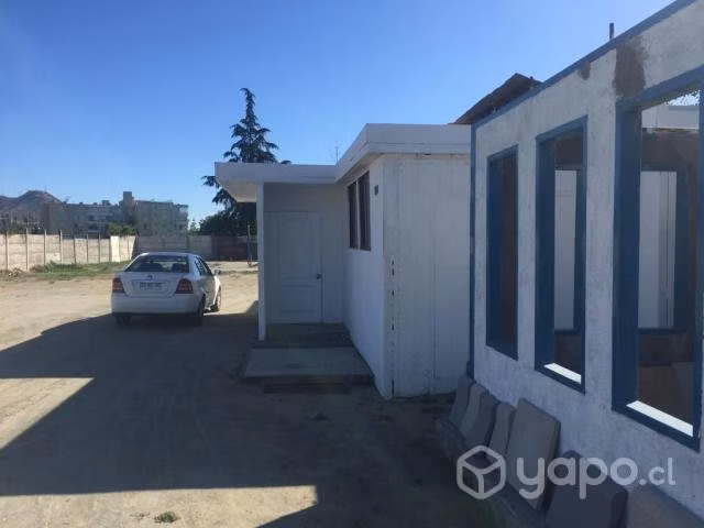 Vendo casa solida desarme con quincho