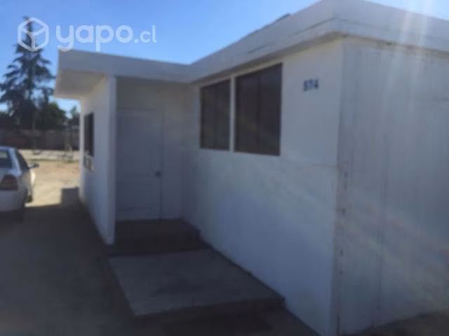 Vendo casa solida desarme con quincho