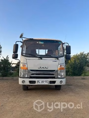 Vendo camión por poco uso
