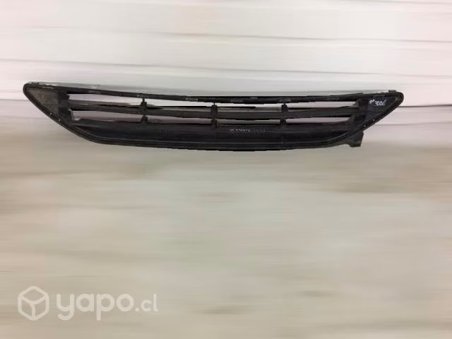 Rejilla nissan xtrail 2018-2021
