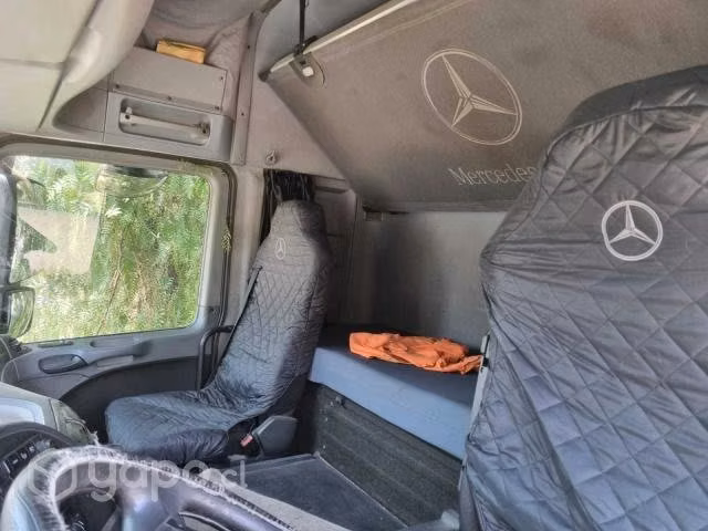 Mercedes benz actros 1836