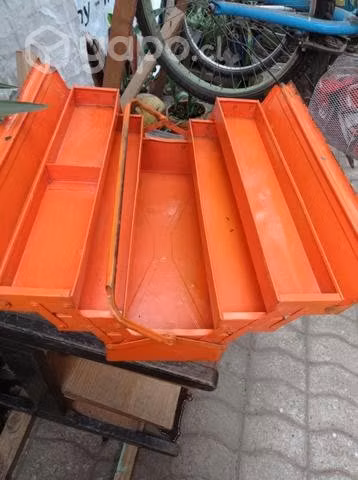 Caja metálica