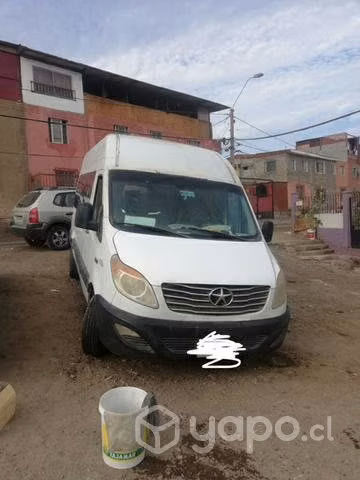 Furgon marca JAC
