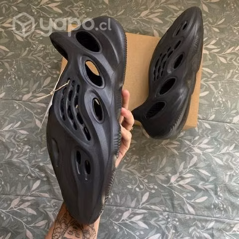 Yeezy Foam Runner