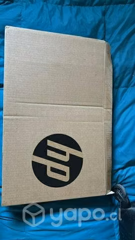 Notebook HP 250 G9 nuevo en su caja