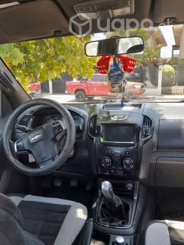 Vendo dimax diesel 4x4 ful equipo mecanica