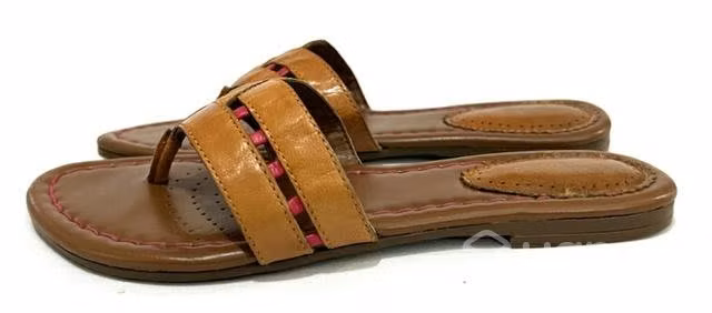 Chala Plana De Cuero Marca Clarks N*35 Café