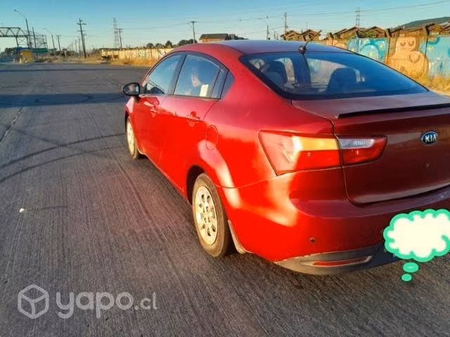 Se vende Kia río 4 año 2014