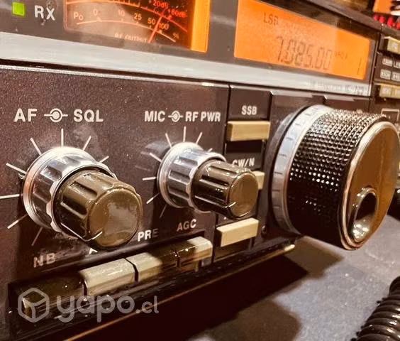 Radio HF ICOM IC-725 - Imagen 4