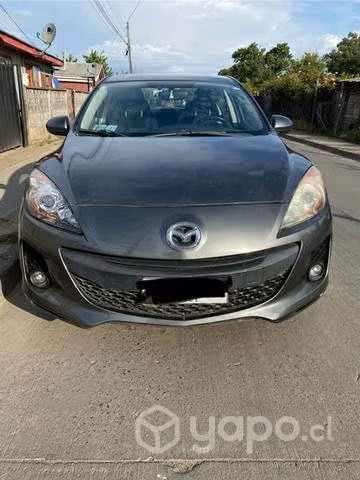 Mazda 3 año 2012 conversable