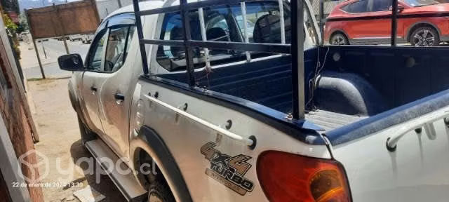 Vendo Mitsubishi l200 4x4
