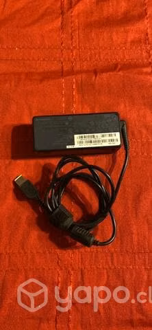 Cargador lenovo punta cuadrada 3.25a 20v