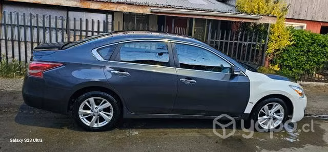 Nissan Altima 2014