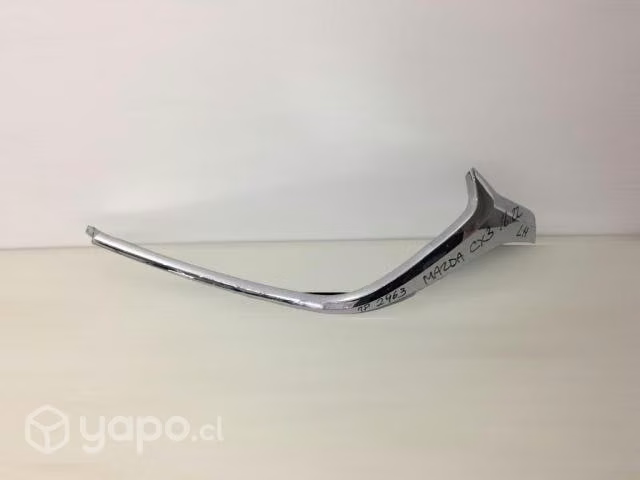 Bisel cromado de mascara lh mazda cx