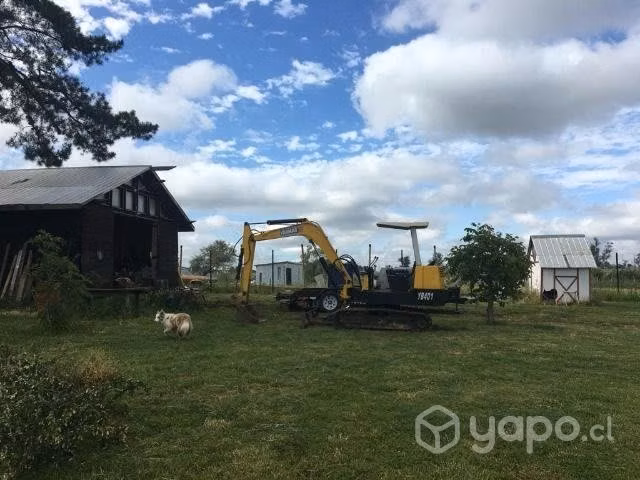 Mini excavadora Yanmar lista para trabajar