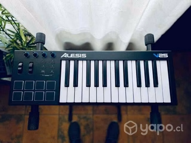 controlador MIDI V25