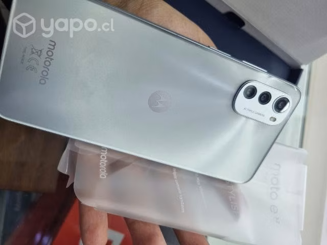 Celular Motorola E32 - Imagen 3