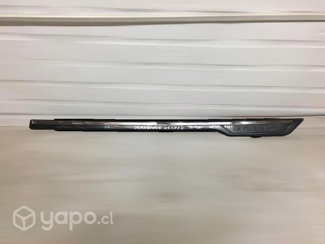 Moldura de puerta delantera rh ssangyong actyon
