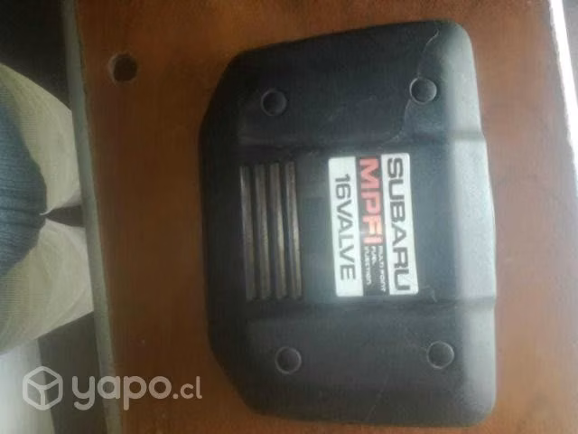 Cubierta de motor Subaru Legacy