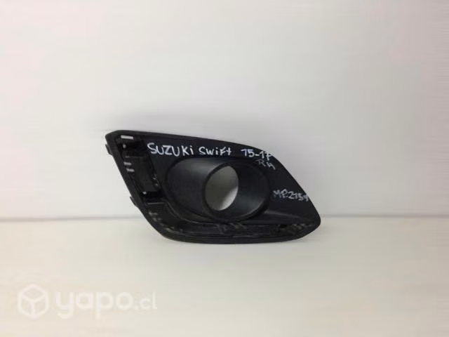 Tapa de neblinero rh suzuki swift 2015-2017