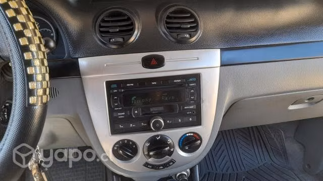 Se vende automóvil Chevrolet optra limited