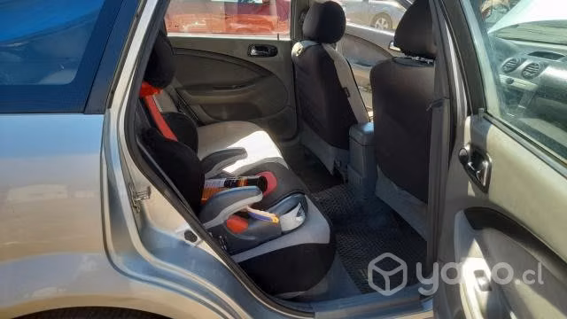Se vende automóvil Chevrolet optra limited
