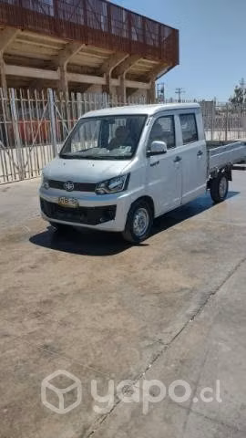 Vendo camión doble cabina