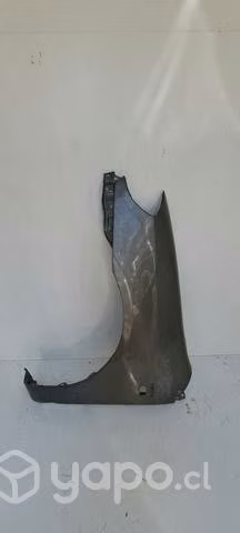 Tapabarro izquierdo toyota corolla