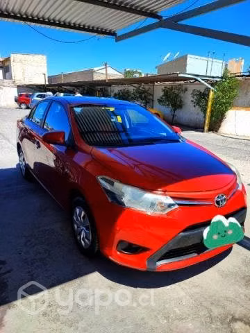 Vendo Toyota Yaris año 2015