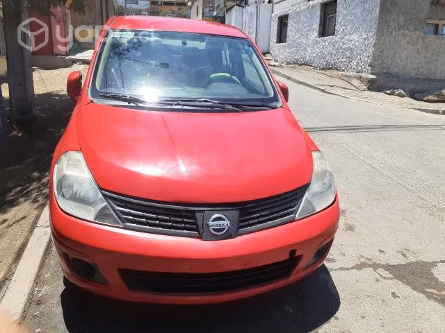 Se vende nissan tiida 2011