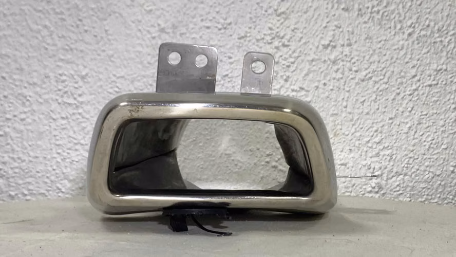 Cola Escape RH Peugeot 2008 [2020 al 2023] -Original-