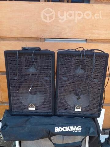 Parlantes Wharfedale 300w
