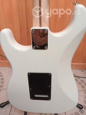 Guitarra Fender Stratocaster