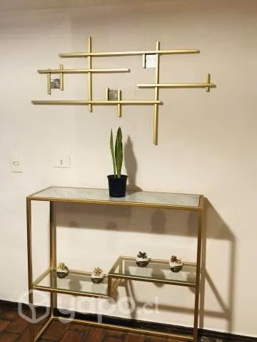 Arrimo metálico más cuadro decorativo