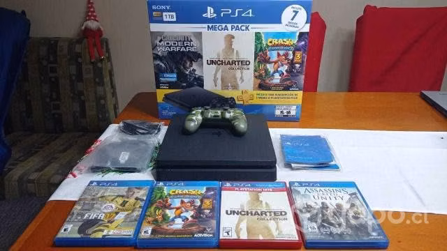 PS4 + 4 Juegos + 1 Joystick (Caja Original)