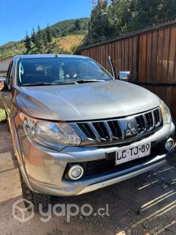 Mitsubishi new l200 Dakar 2.4