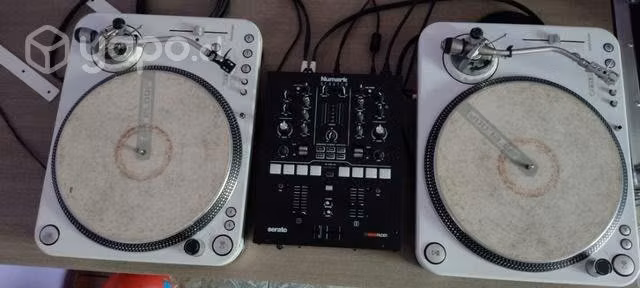 Tornamesas Reloop con Mixer Numark Scratch
