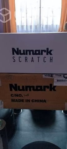 Tornamesas Reloop con Mixer Numark Scratch - Imagen 3