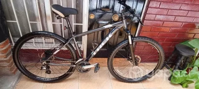 Bicicleta trek Marlin 6 y Bicileta trek Skie sl
