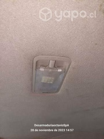 Luz interior nissan kichs - Imagen 2