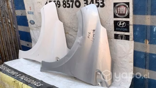 Tapabarro izquierdo Peugeot 208