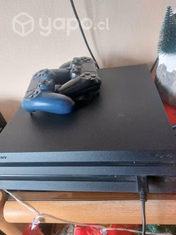 PS4 PRO 1 TERA con implementos y juegos