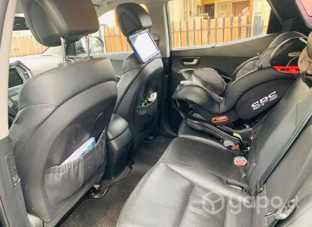 Hyundai santa fe 2015