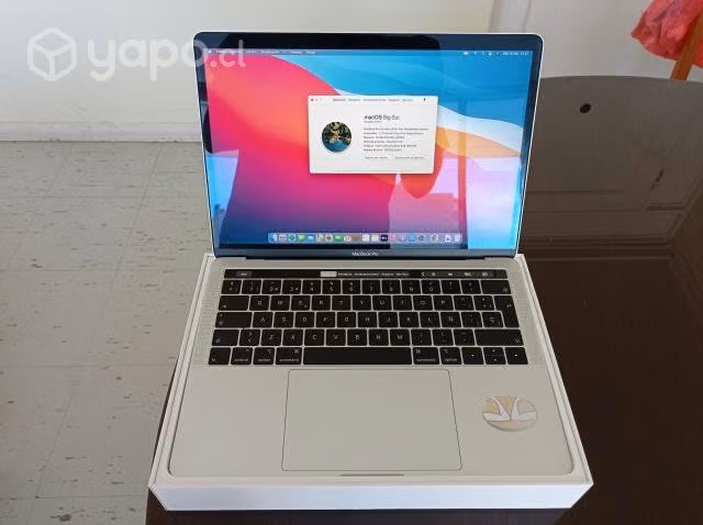 MacBook Pro 13' Core i7 16 GB RAM