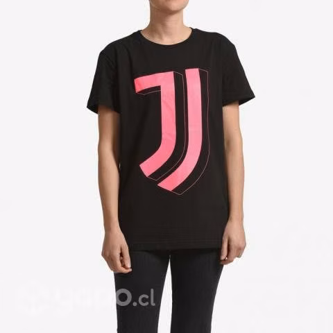 Polera Mujer Juventus C/ Logo 3D Fucsia